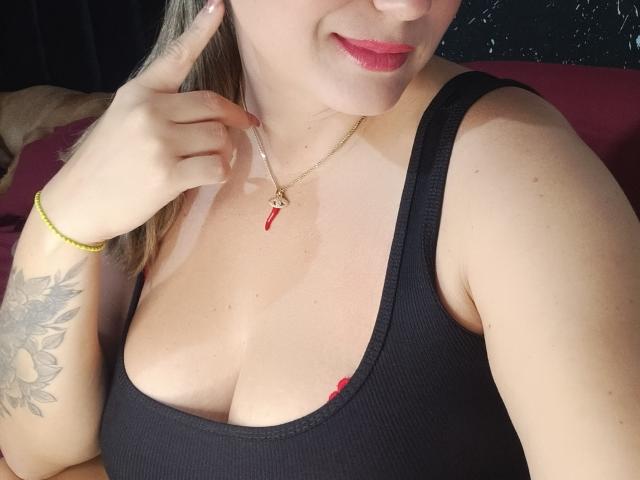AlexaHotSeins - Live sex cam - 30133124