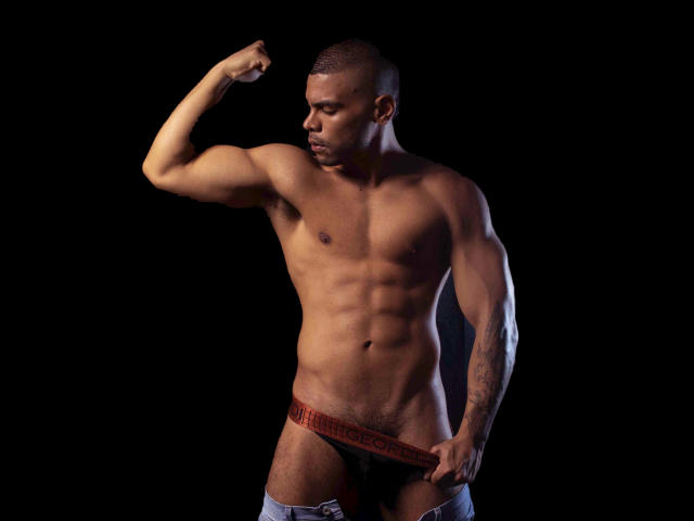 ADRIANMONTRELL - Sexe cam en vivo - 30139109