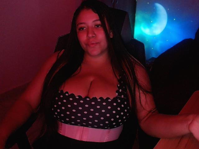 KrisGarner - Live porn &amp; sex cam - 30140990
