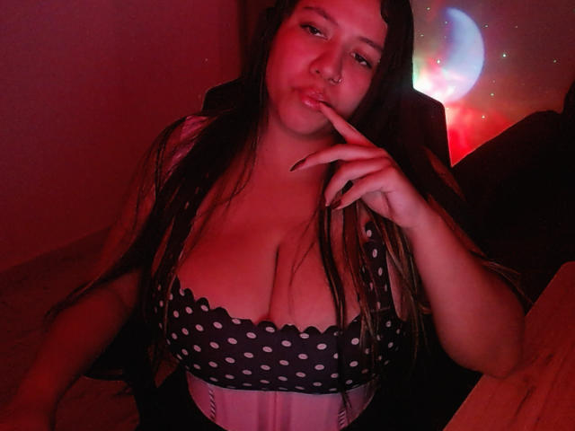 KrisGarner - Live porn &amp; sex cam - 30141092