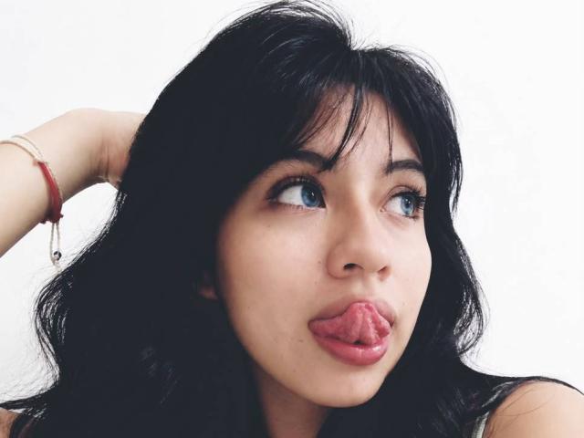 ZoeRedds - Live porn &amp; sex cam - 30142451