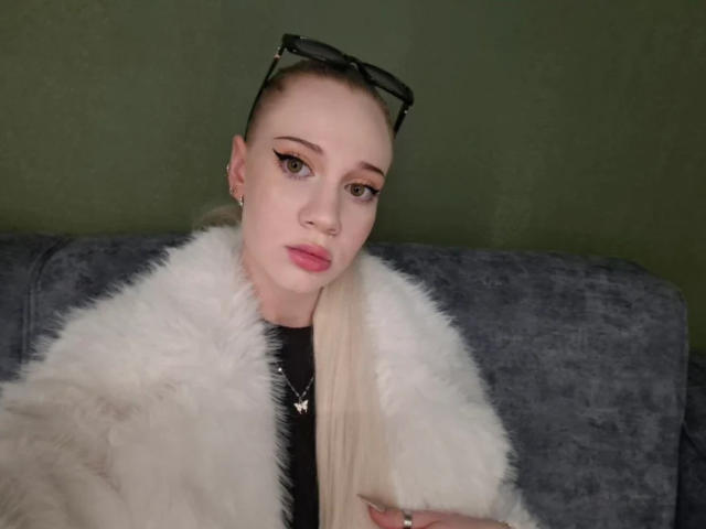 LindaxxCrow - Live porn &amp; sex cam - 30143318