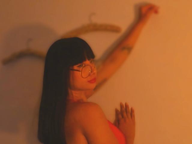 Genesiss - Élő pornó és szexkamera - 30146120
