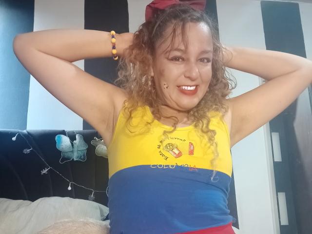 AmandaHotL - Live porn &amp; sex cam - 30173027