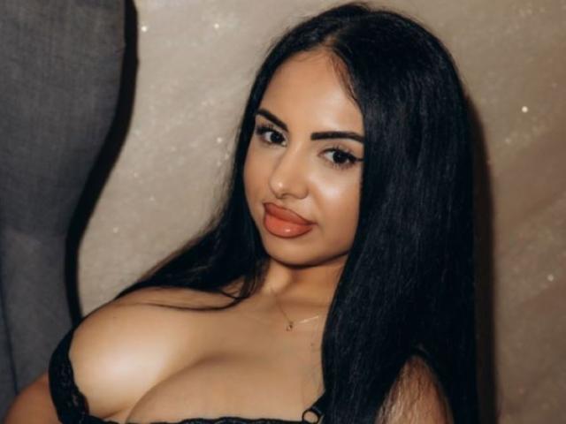 MiaRainn - Live porn &amp; sex cam - 30177935