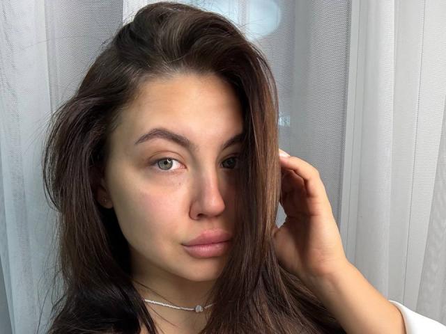InesGueningsman - Live porn &amp; sex cam - 30179393