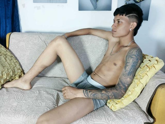 CristianDosSantos - Live porn &amp; sex cam - 30179453
