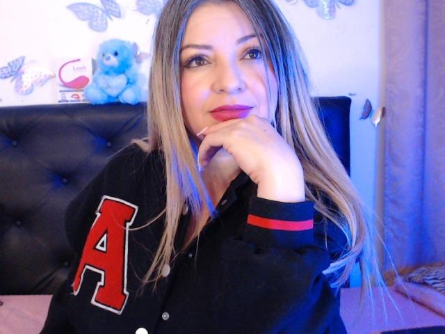 NatalyHami - Porno na żywo i seks kamera - 30179777