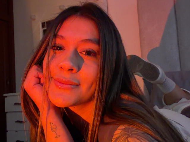 ThaliaAres - Élő pornó és szexkamera - 30184070