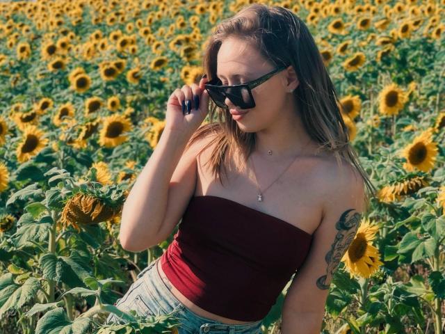 AlaneGaudenzi - Live porn &amp; sex cam - 30184562