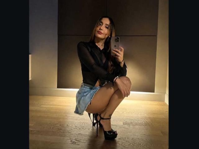 MindyLove - Élő pornó és szexkamera - 30188822