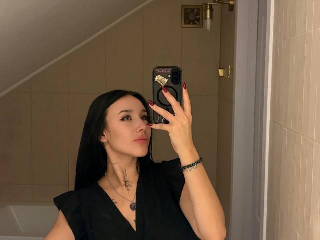 NikkiGoldX - Live porn &amp; sex cam - 30196979