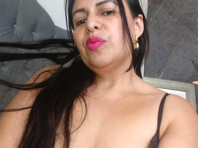 IvonnaLune - Live sex cam - 30200525