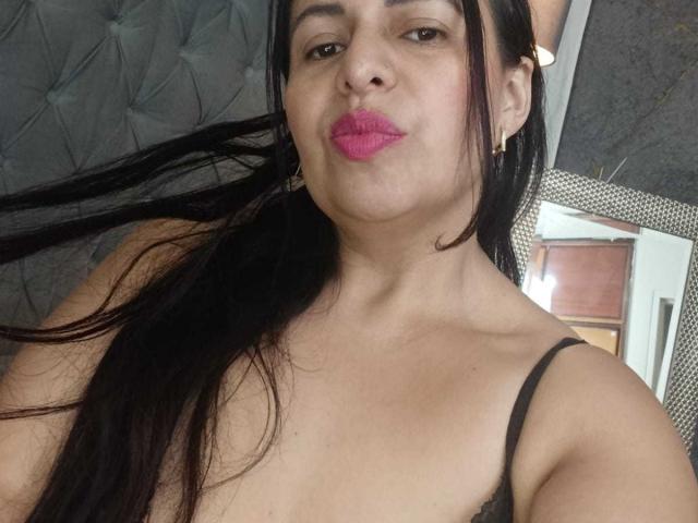 IvonnaLune - Live sex cam - 30200543