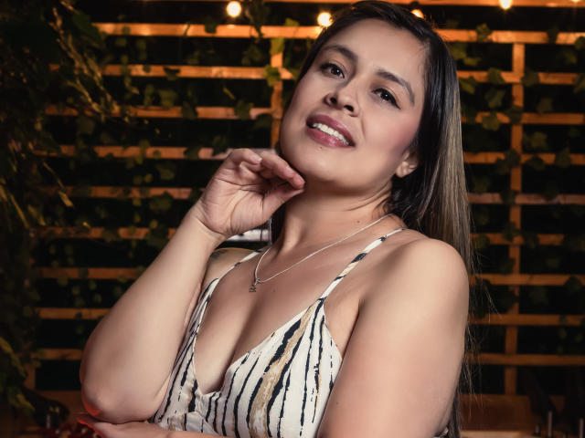 BellaMilfkm - Live porn &amp; sex cam - 30224363
