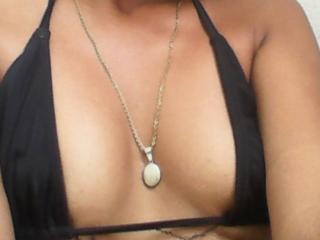CanelaHotLove - chat online exciting with a latin Sexy babes 