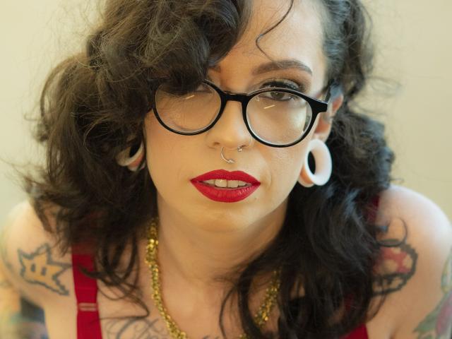 PaulineGamer - Live porn &amp; sex cam - 30234185