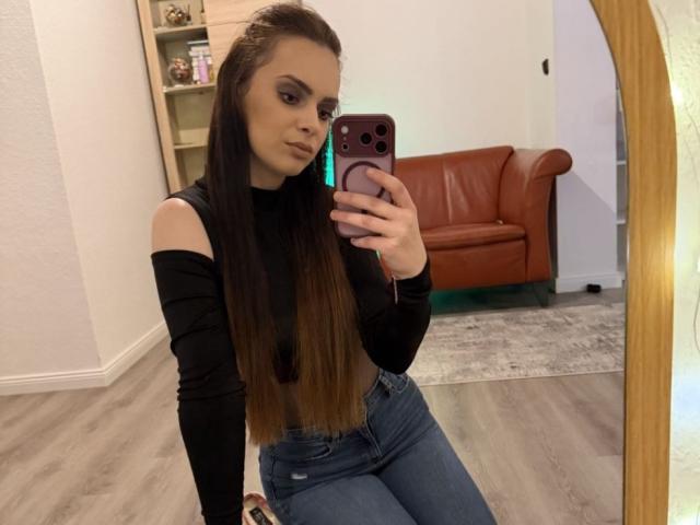 IliriaKara - Live porn &amp; sex cam - 30257540