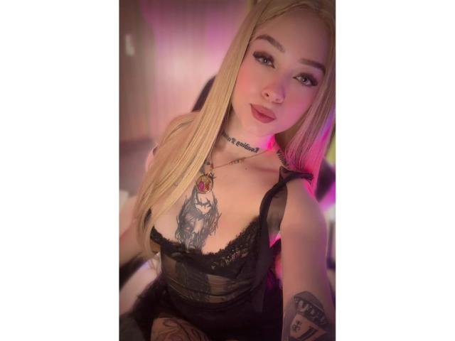 MiaValenttine - Live porn &amp; sex cam - 30263603