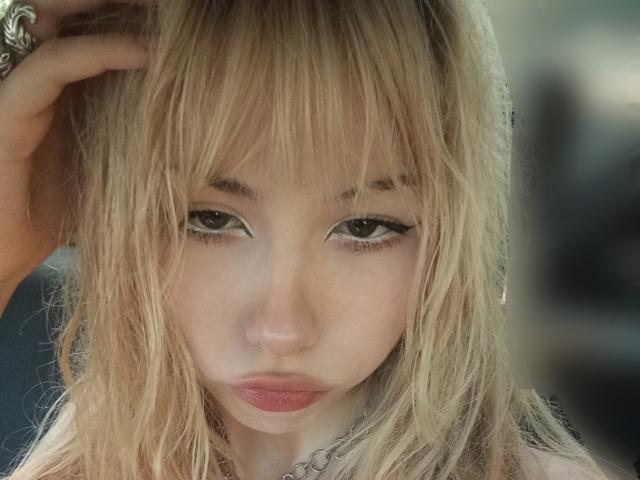 EileneSzala - Live porn &amp; sex cam - 30276572
