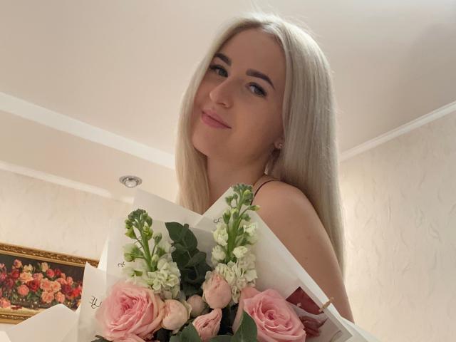 JulieBlaze - Live sex cam - 30278630