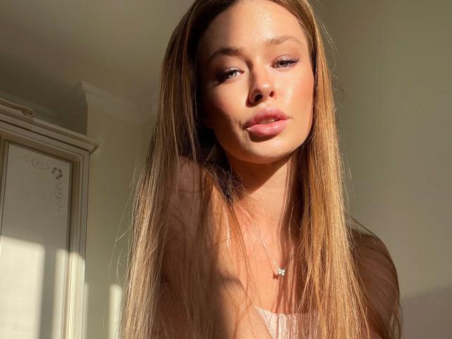 OksiEvans - Live porn &amp; sex cam - 30281501