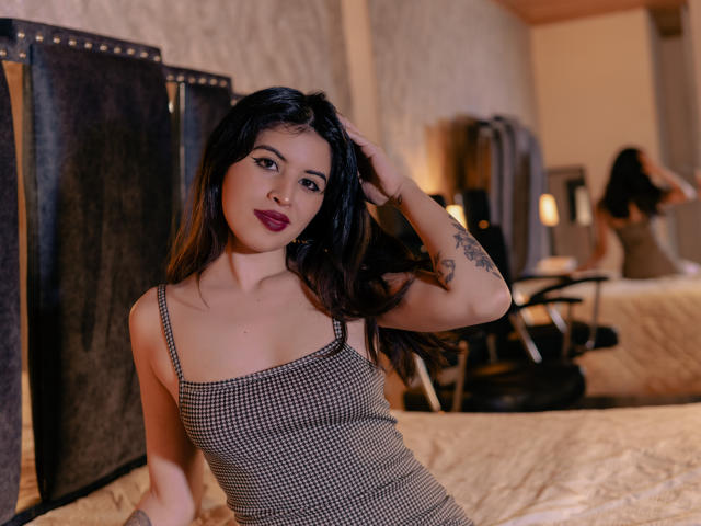 TifanyLopez - Élő pornó és szexkamera - 30281579