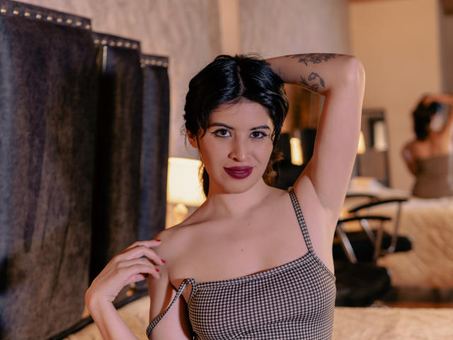TifanyLopez - Élő pornó és szexkamera - 30281582