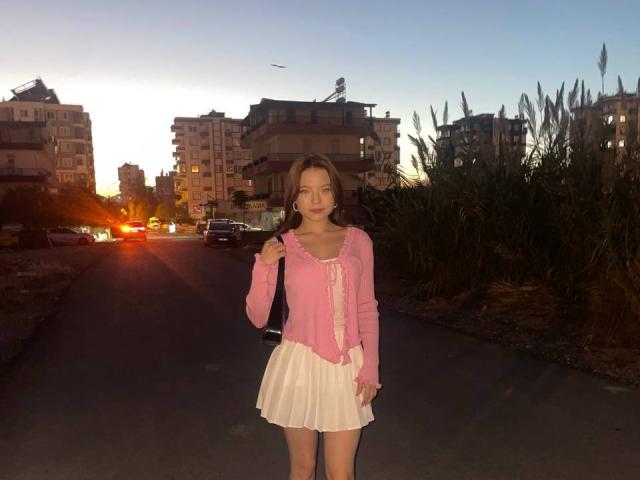 Lilyque - сексуальная веб-камера в реальном времени - 30294584