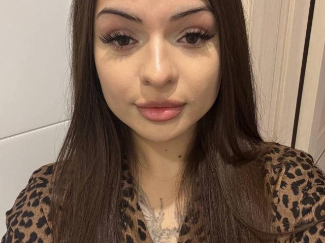 RayleneMazzeo - Live porn &amp; sex cam - 30296870
