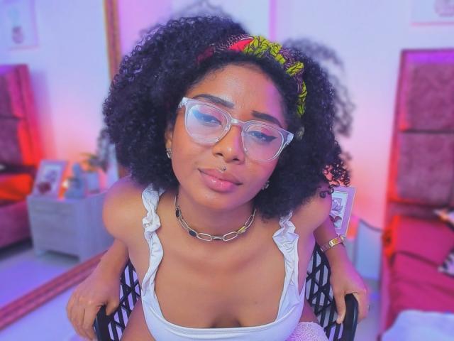 MeganWlliams - Live porn &amp; sex cam - 30300386
