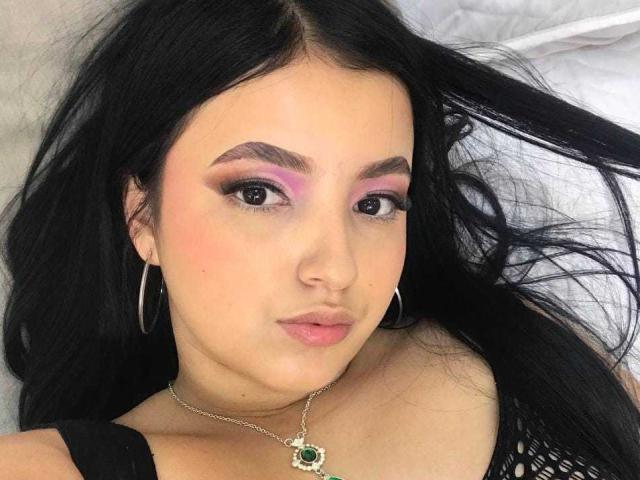JuicyCurvaceous - Live porn &amp; sex cam - 30305807
