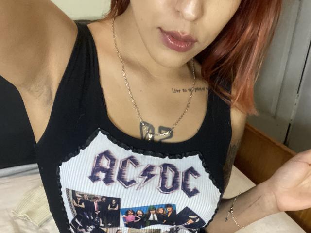 KiaraHernandezX - Live sex cam - 30306122