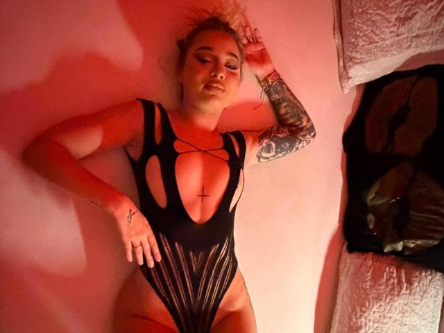 TaniaBliss - Live porn &amp; sex cam - 30309347