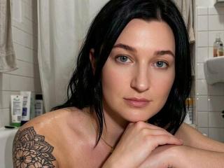 Se komplett profil för Limina
