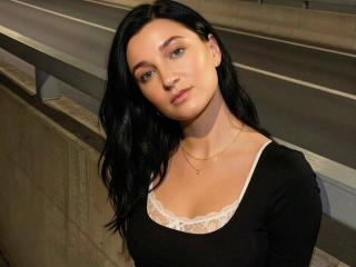 Se komplett profil för Limina