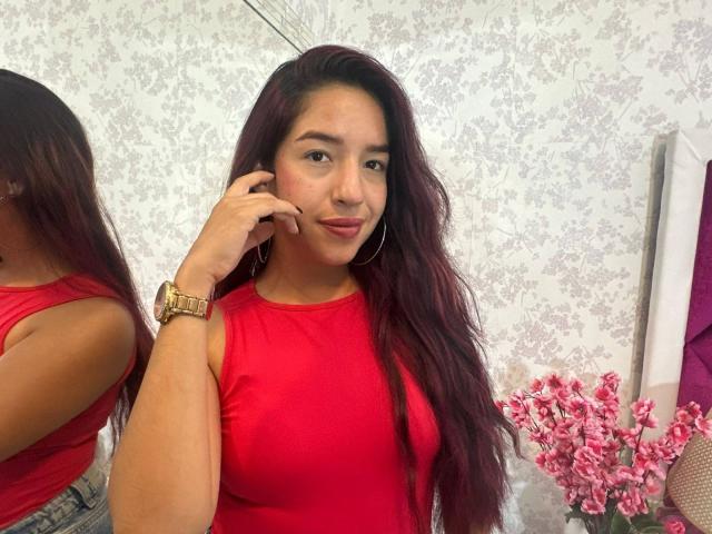 CrystalHadid - Live porn &amp; sex cam - 30325322