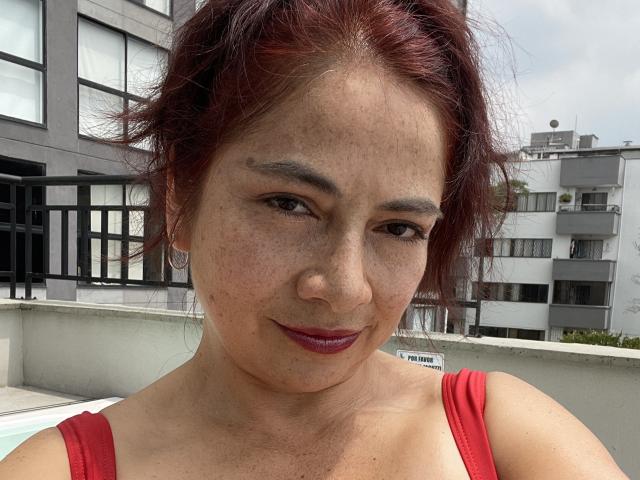 AlessiaRed - Live porn &amp; sex cam - 30327491
