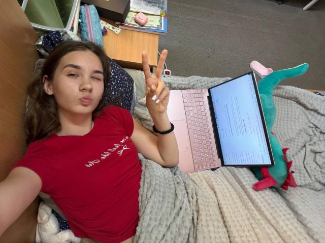 GracieJanuary - Live porn &amp; sex cam - 30328058