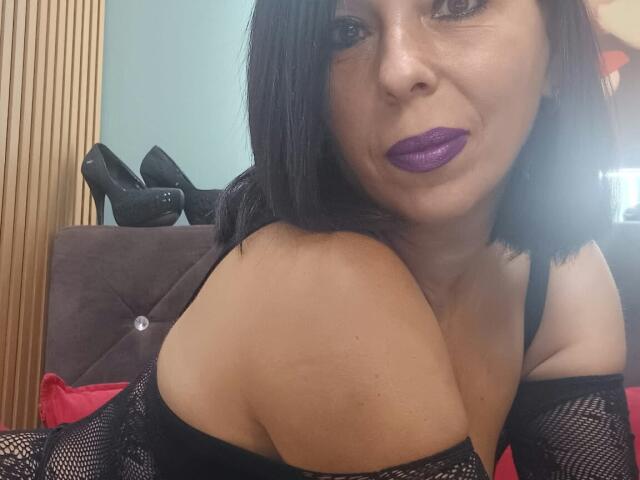 LauraSin - Live porn &amp; sex cam - 30330413