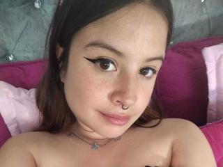 Prikaži popoln profil modela MelaniBecker