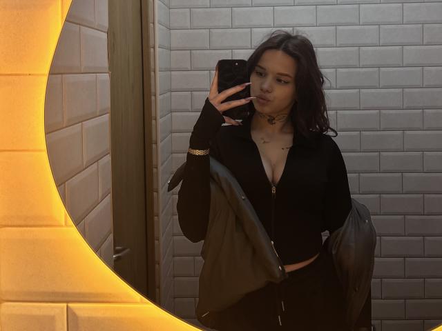 BertieGreta - Live porn &amp; sex cam - 30338441