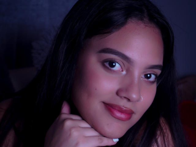 HeidyGloss - פורנו בשידור חי ומצלמת סקס - 30338984