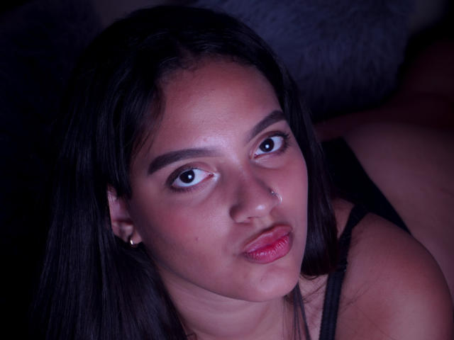 HeidyGloss - פורנו בשידור חי ומצלמת סקס - 30339002
