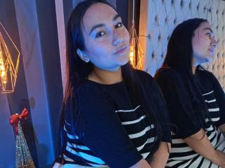 Prikaži popoln profil modela JeniferMorat