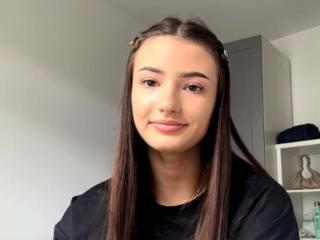 Prikaži popoln profil modela VioletRuf