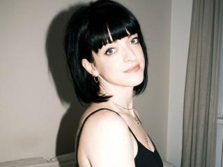 Prikaži popoln profil modela Liliit