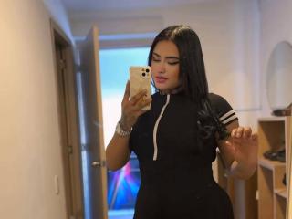 Prikaži popoln profil modela LairaHearvy