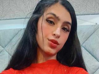Prikaži popoln profil modela LilithDesire