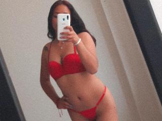 Prikaži popoln profil modela JulieSharp